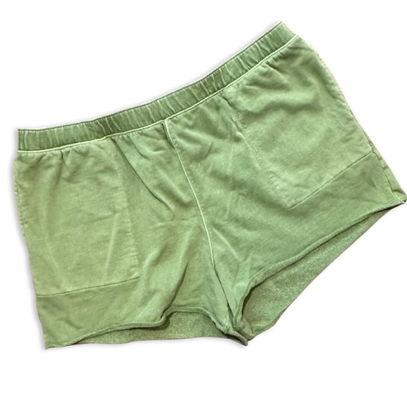 Universal Threads‎ Green XL shorts with pockets sweatshirt material terry inside - Picture 1 of 3